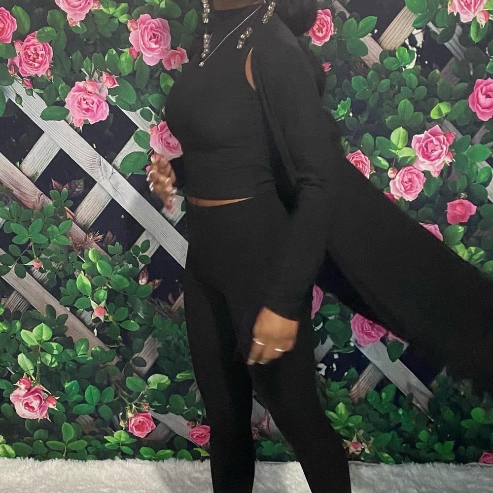 3 piece set. Black, includes top, bottoms, and duster. (small,medium,large)